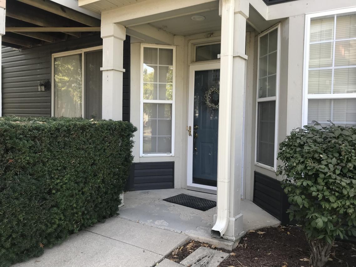 169 E Lake Ridge Dr., Glendale Heights, IL 60139