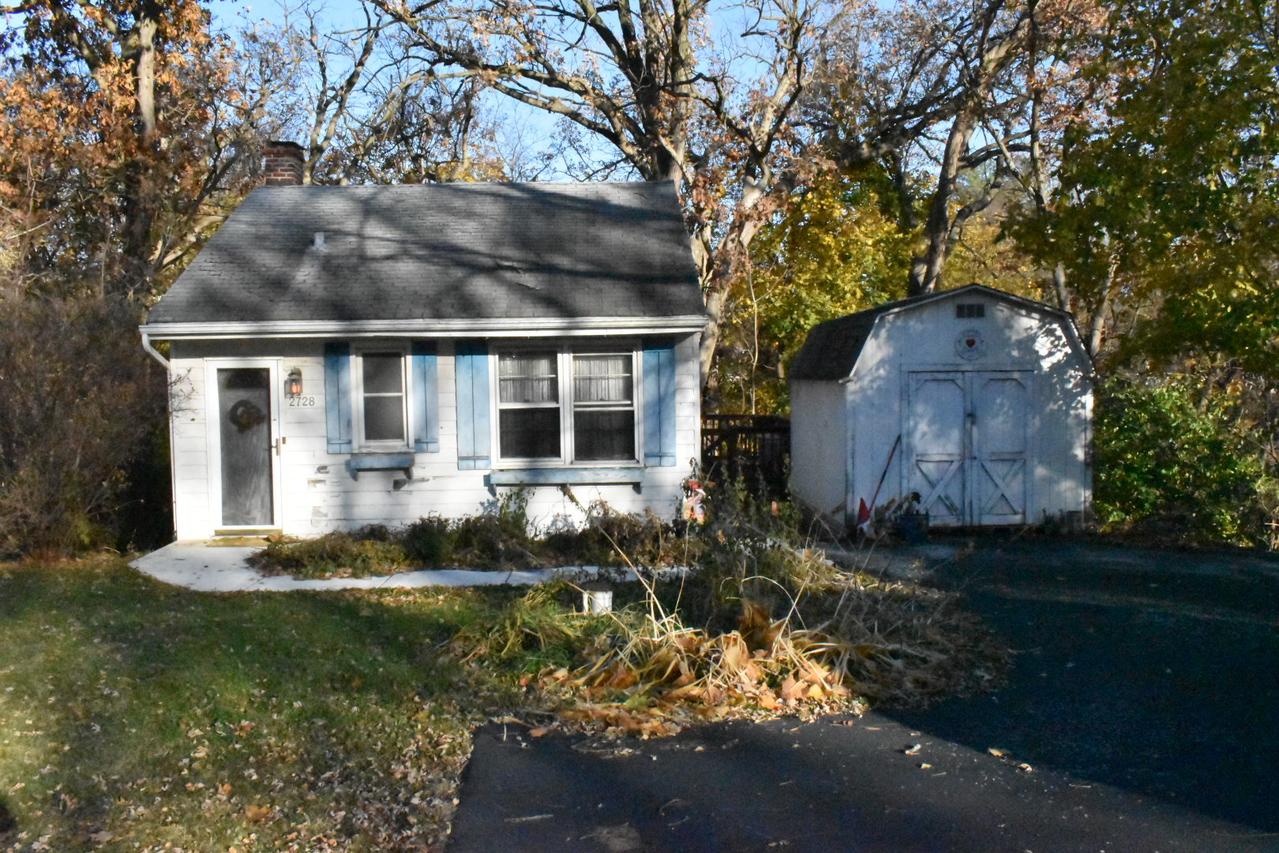 2728 Crystal Lake Rd., Cary, IL 60013