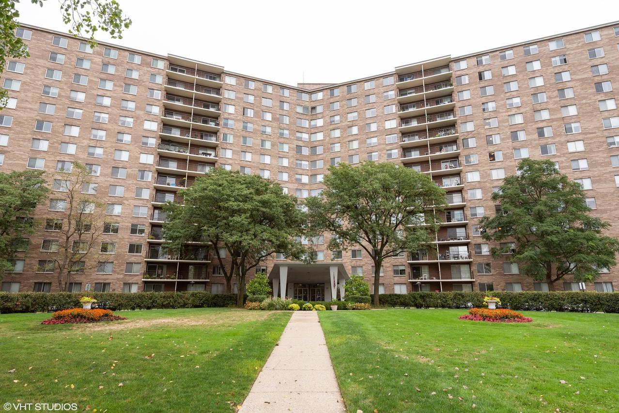 7141 N Kedzie Ave. #1515, Chicago, IL 60645