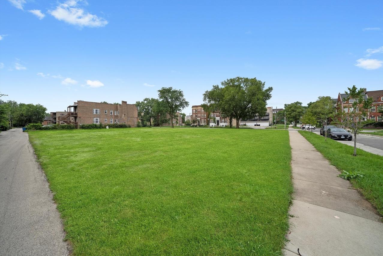 1451 E Marquette Rd., Chicago, IL 60637