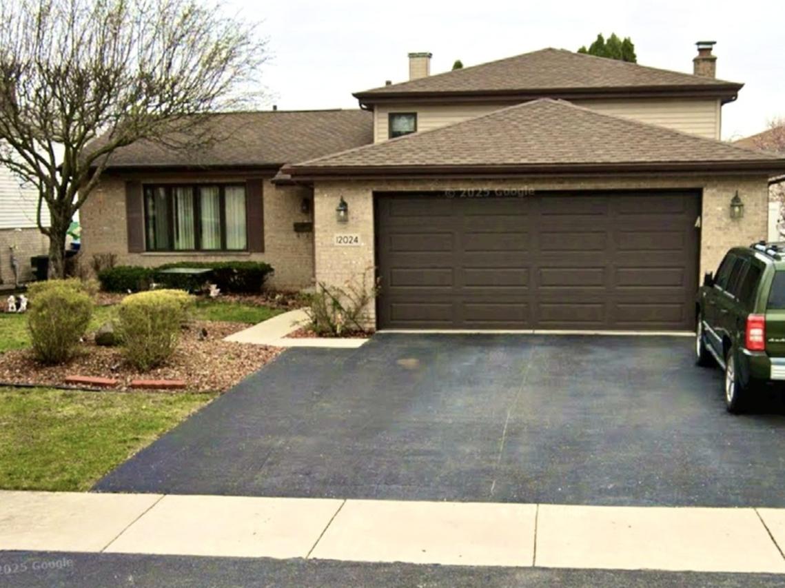 12024 S Van Beveren Dr., Alsip, IL 60803