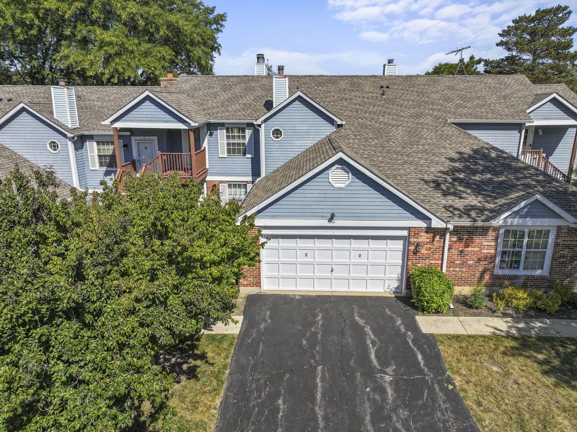 366 Pembroke Ln. #5, Glen Ellyn, IL 60137