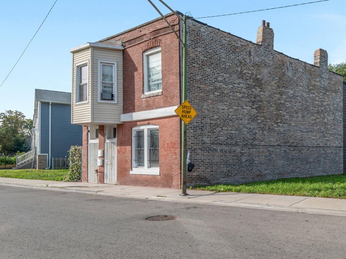 12012 S Emerald Ave., Chicago, IL 60628