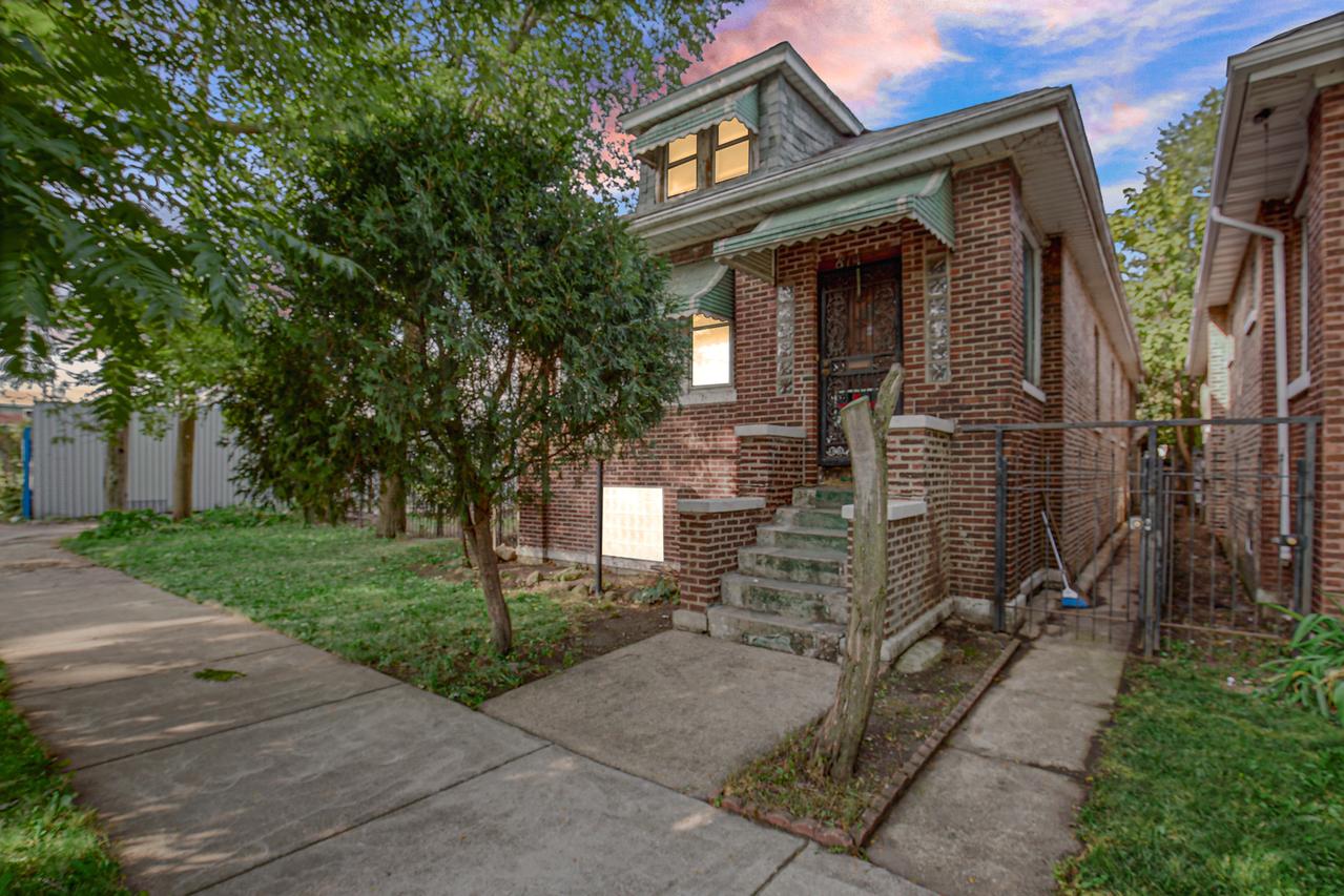 814 S Kilbourn Ave., Chicago, IL 60624