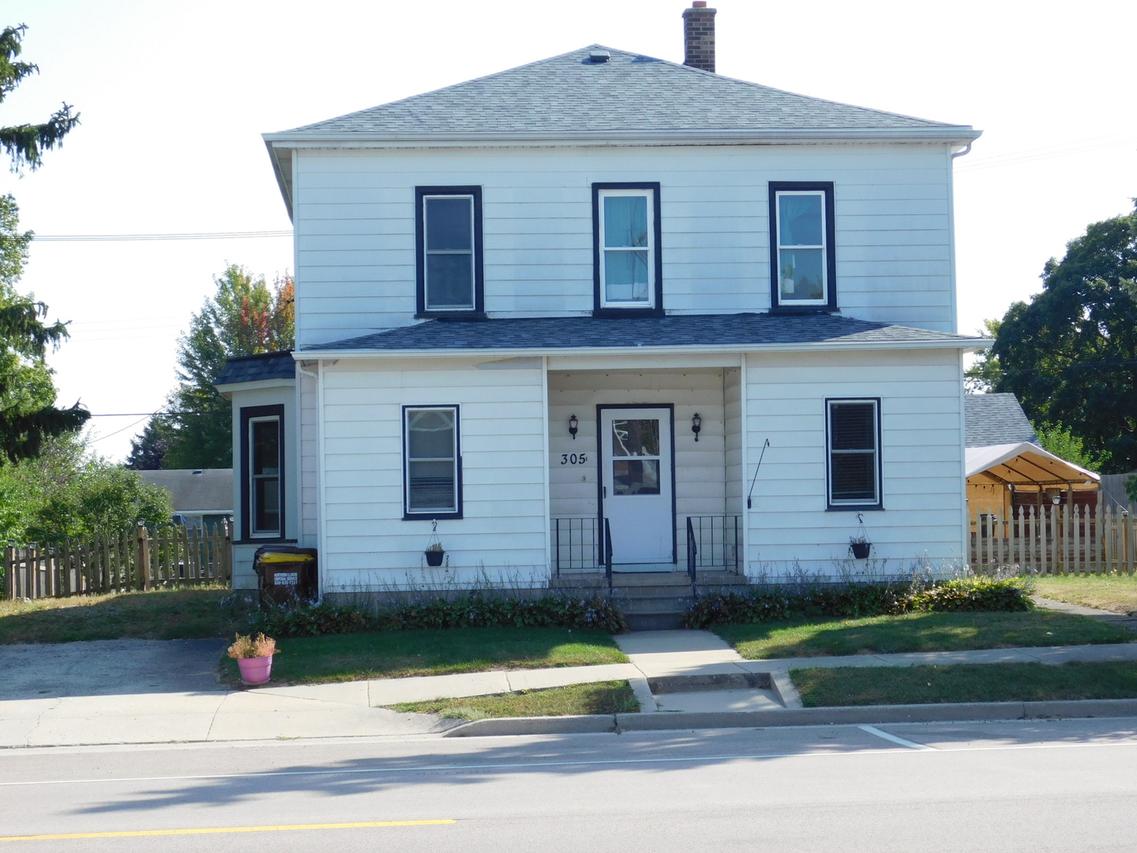305 E Comanche Ave., Shabbona, IL 60550