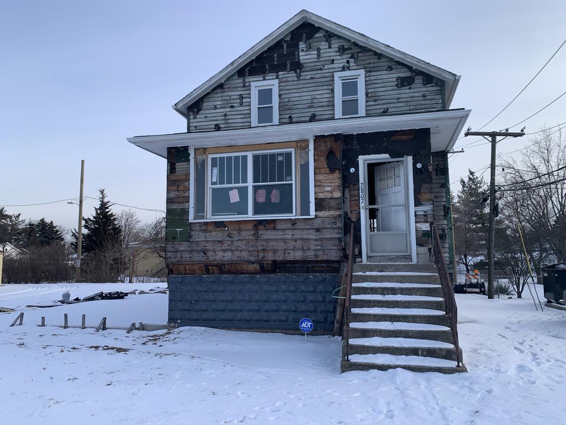 7807 43rd St., Lyons, IL 60534