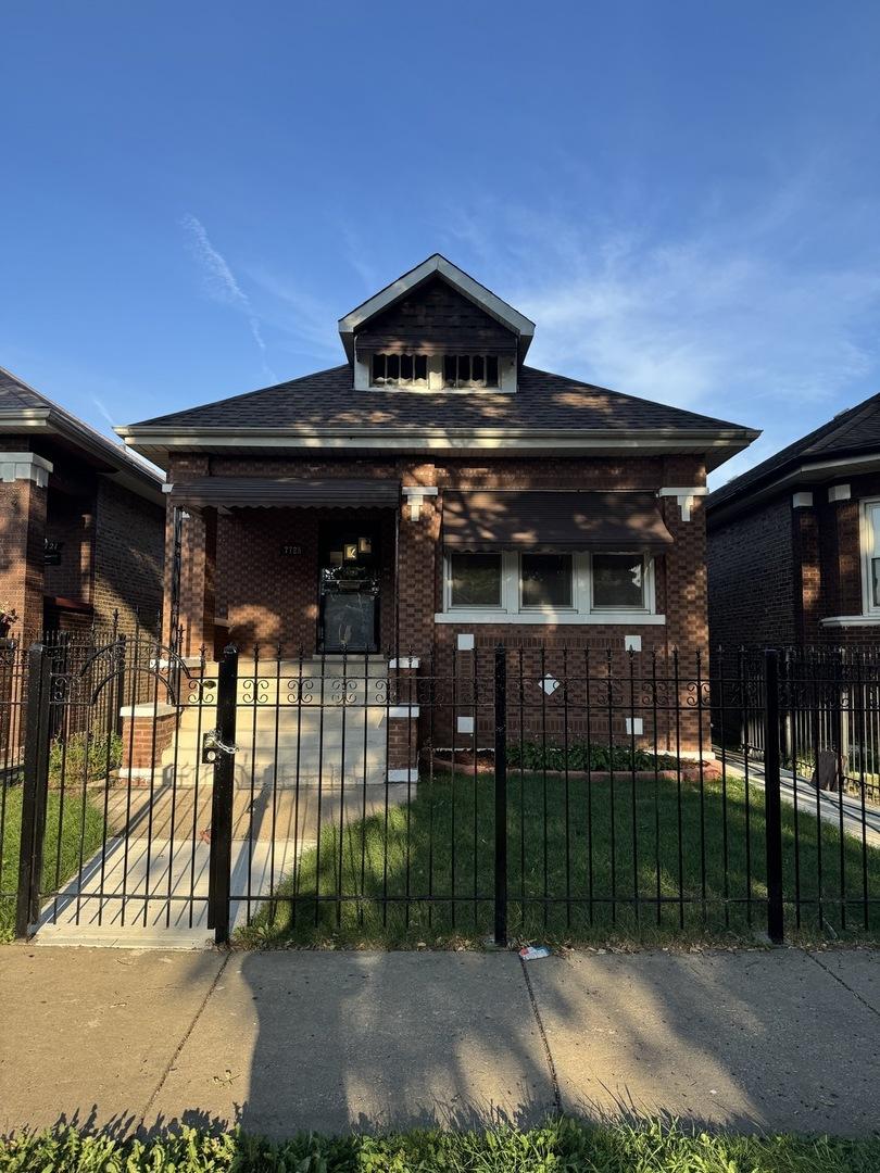 7725 S Wood St., Chicago, IL 60620