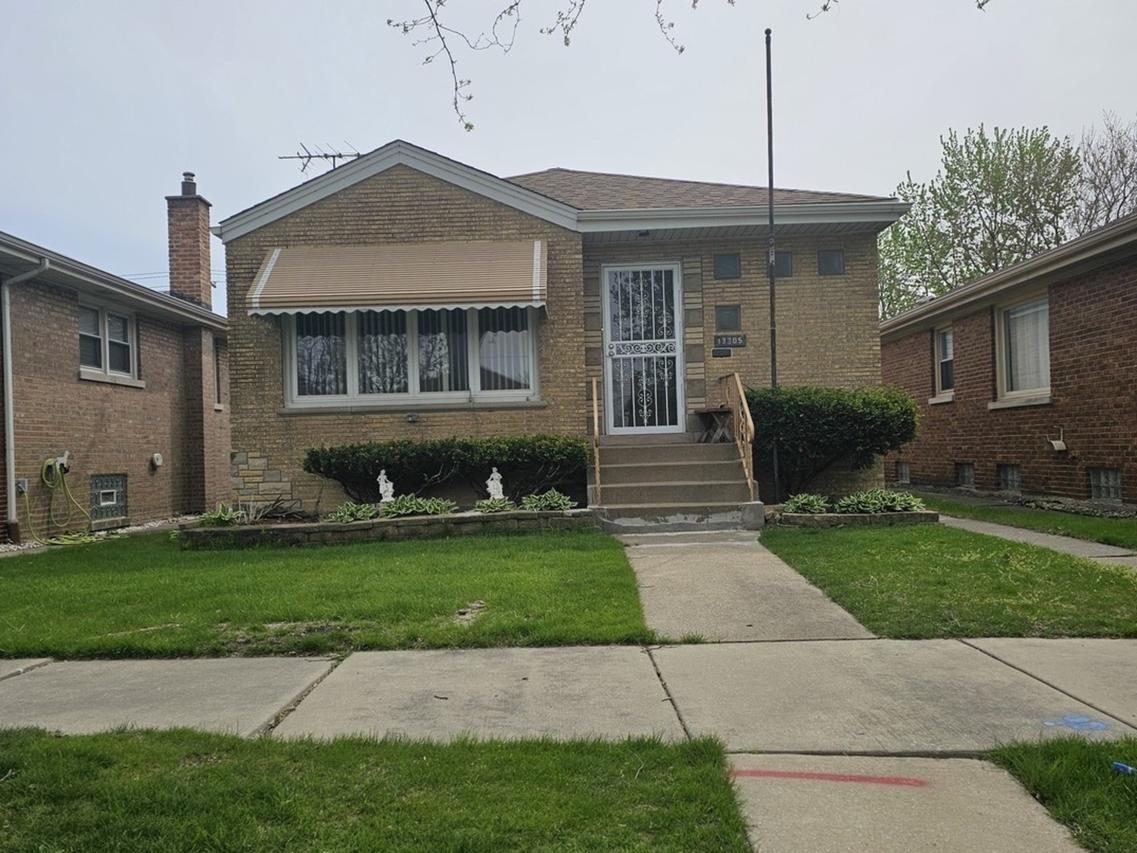 13305 S Avenue L, Chicago, IL 60633