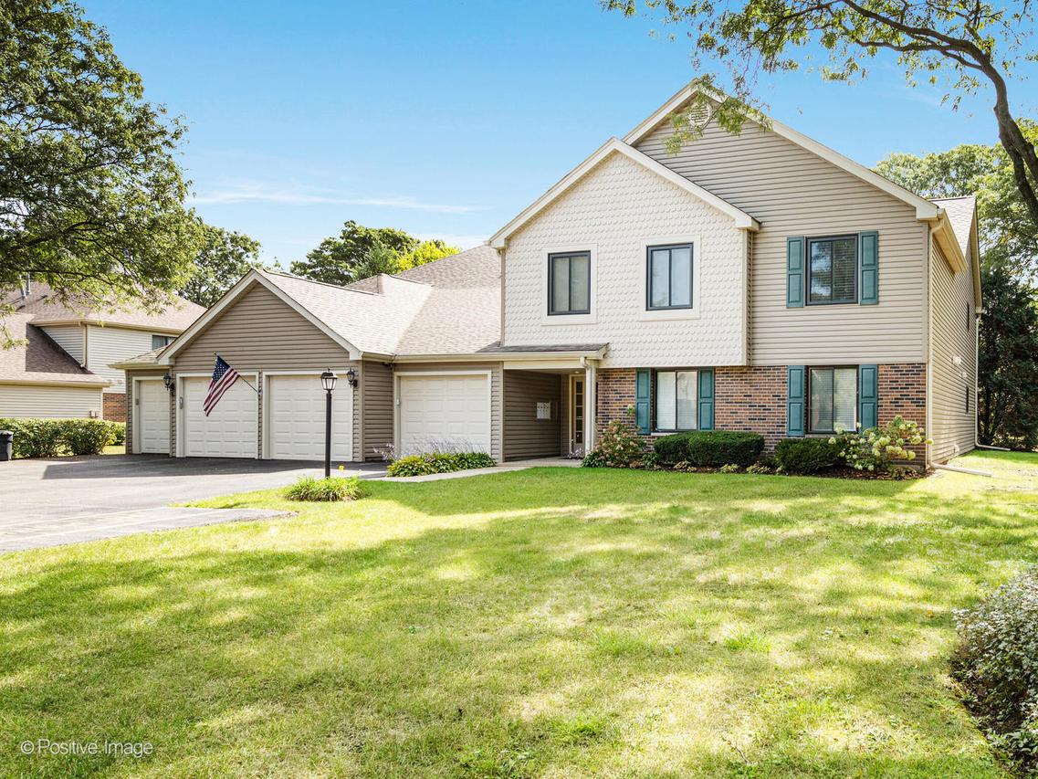 27W705 Grasmere Dr. #1705, Winfield, IL 60190