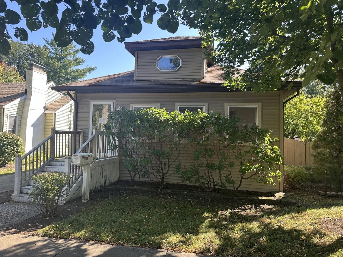 23 S Worth Ave., Elgin, IL 60123