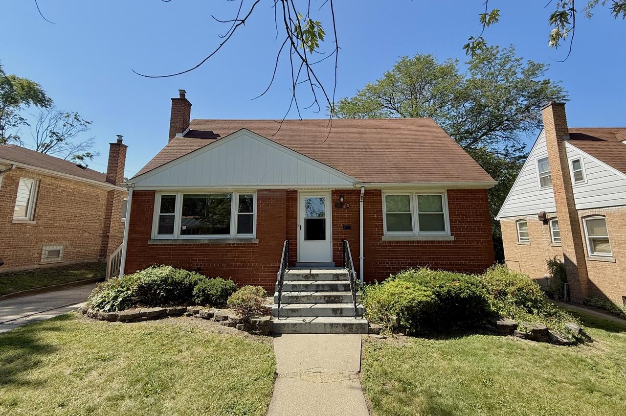 18062 Exchange Ave., Lansing, IL 60438