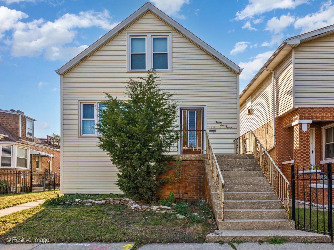 2712 N Oak Park Ave., Chicago, IL 60707