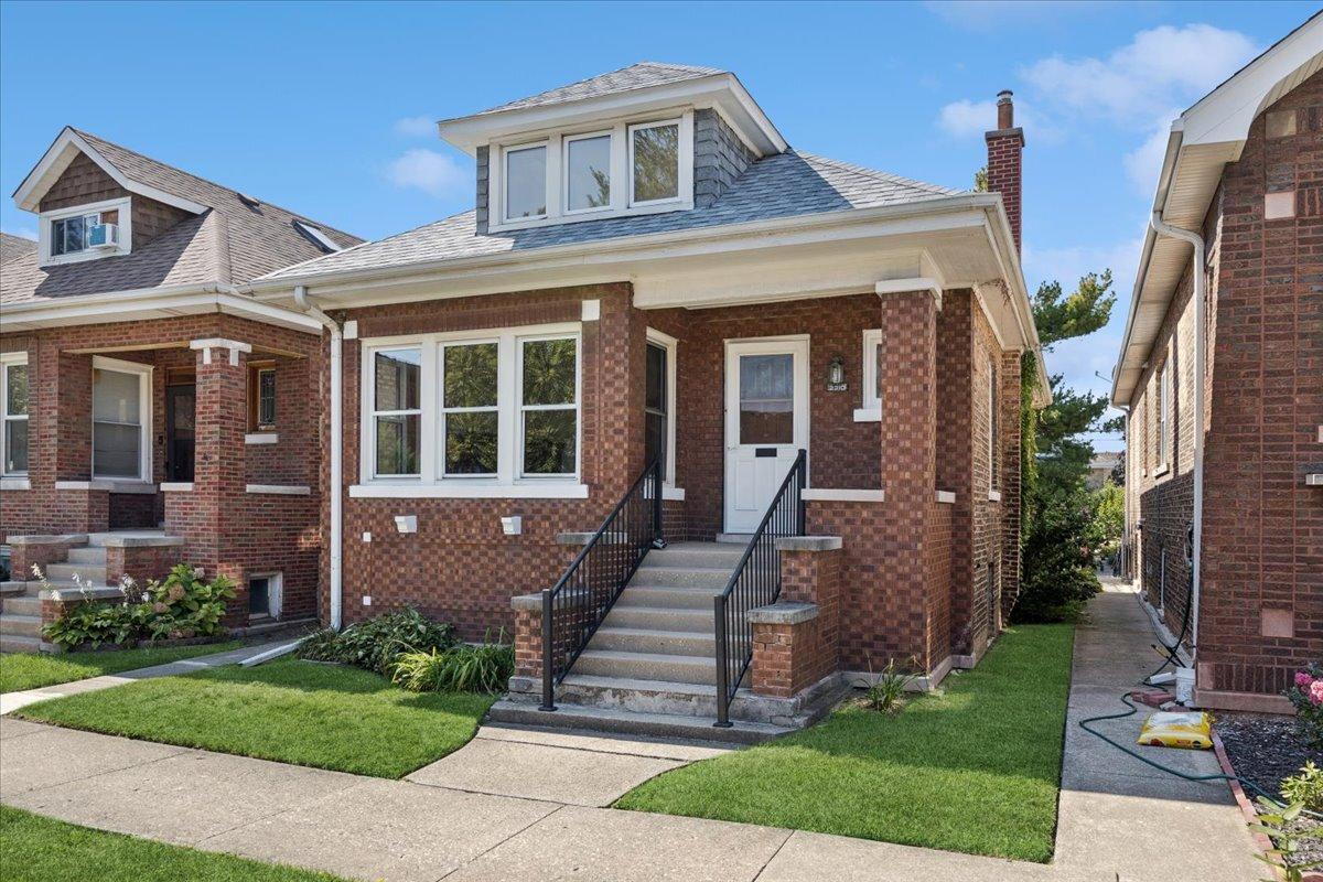 2310 Gunderson Ave., Berwyn, IL 60402