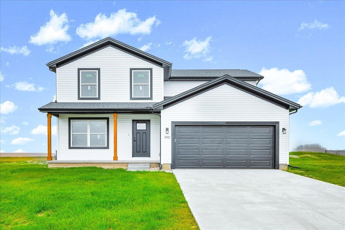 502 Travis Dr., Carlock, IL 61725