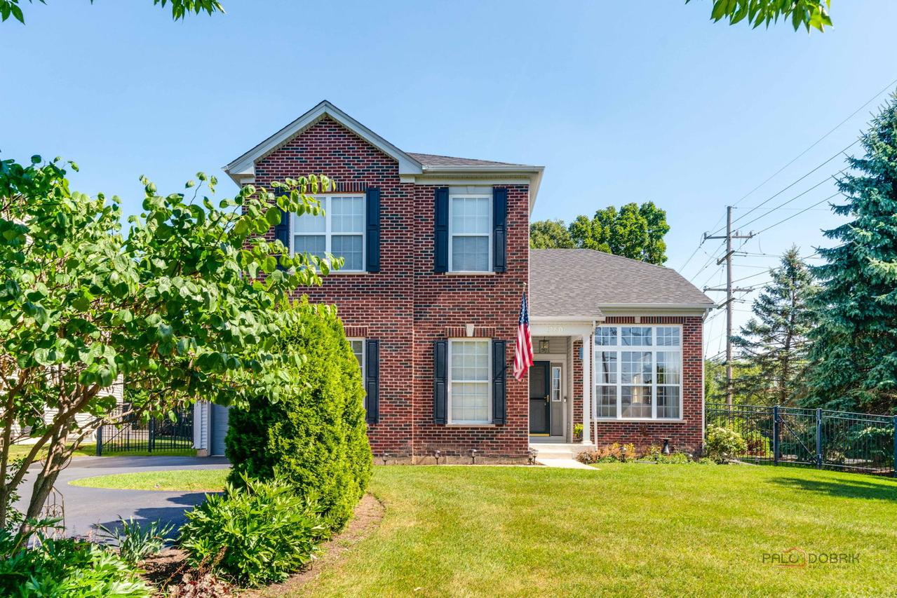 1260 Water Stone Cir., Wauconda, IL 60084