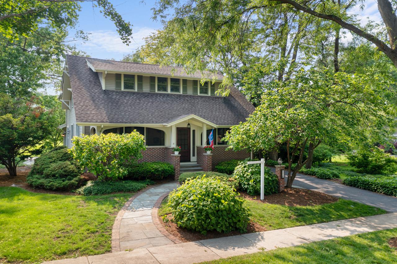 4416 Seeley Ave., Downers Grove, IL 60515