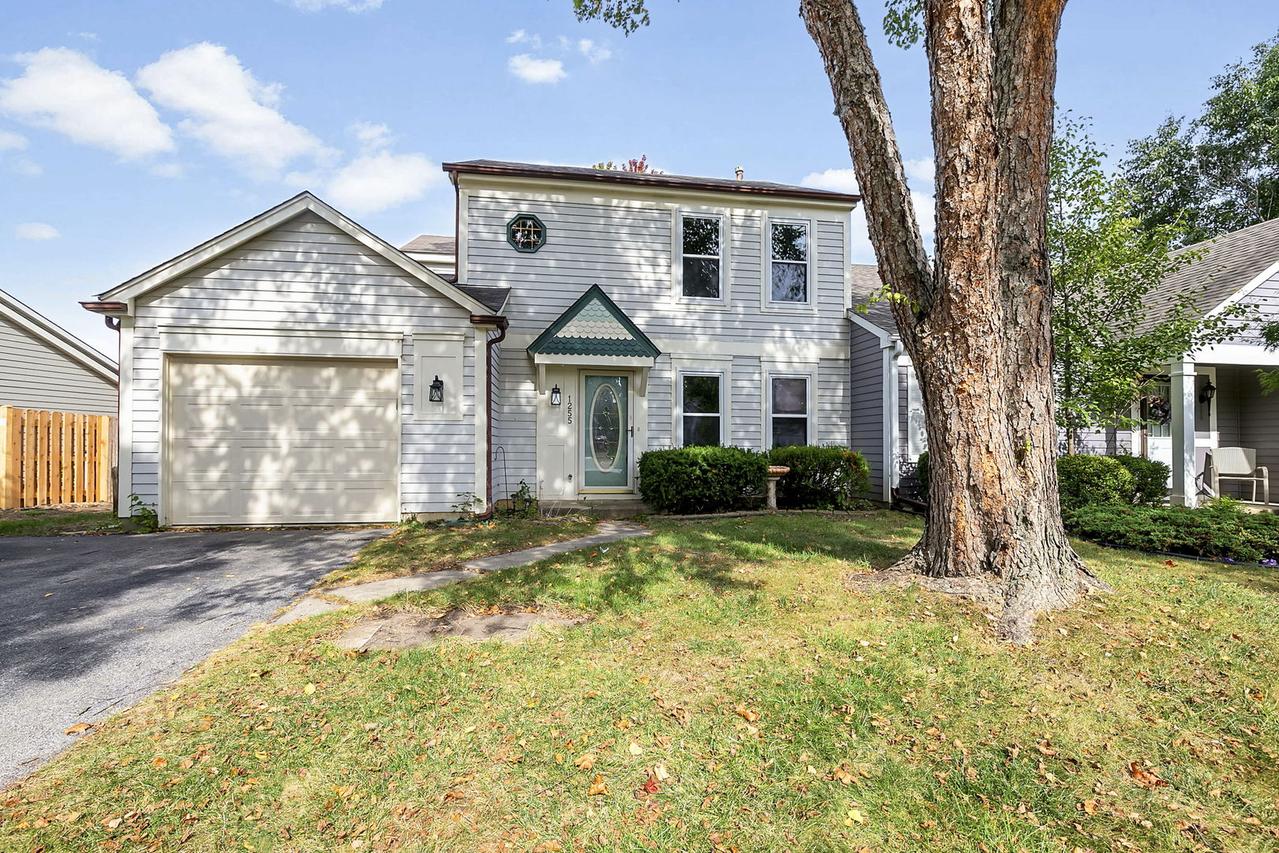 1255 Huntington Dr., Mundelein, IL 60060