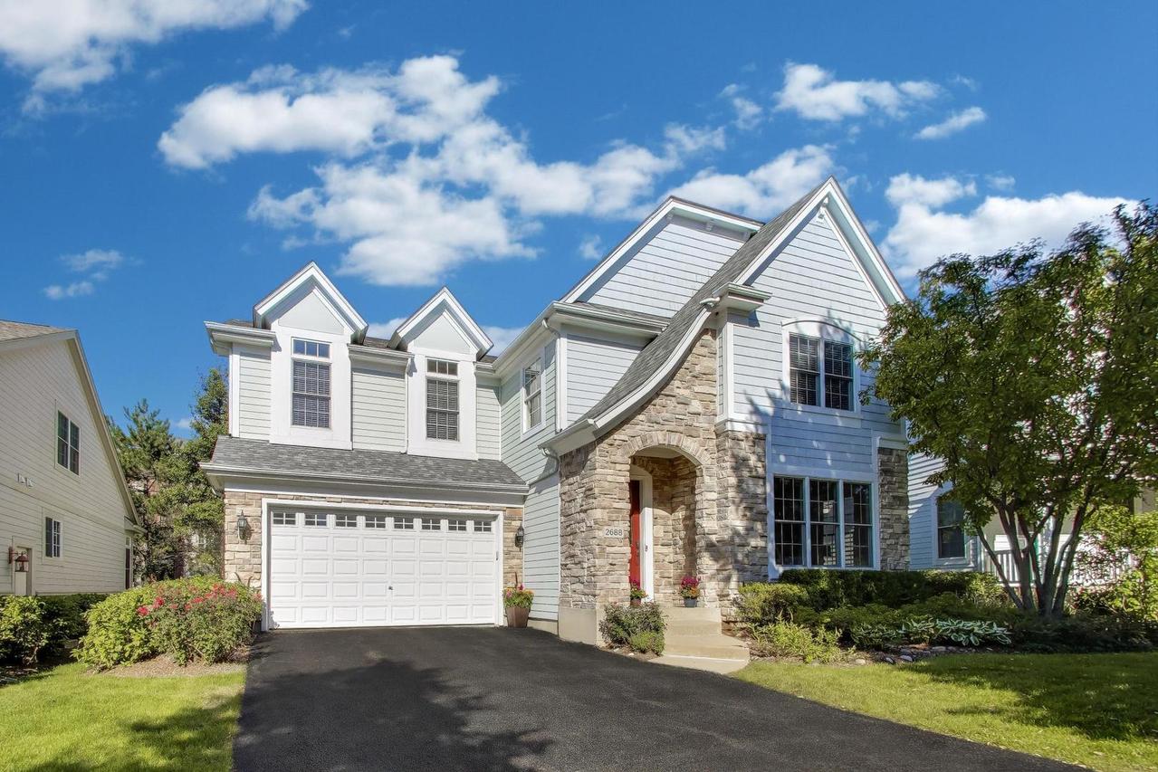 2688 Summit Dr., Glenview, IL 60025