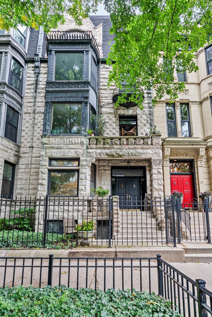 1329 N Dearborn St. #1, Chicago, IL 60610