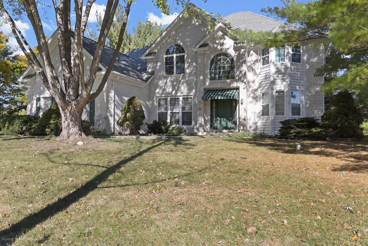 52 Oak Creek Dr., Yorkville, IL 60560