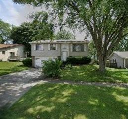 24W641 Meadow Lake Dr., Naperville, IL 60540