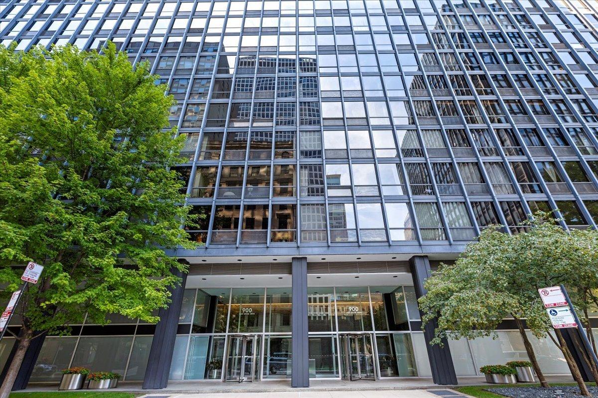 900 N Lake Shore Dr. #2405, Chicago, IL 60611