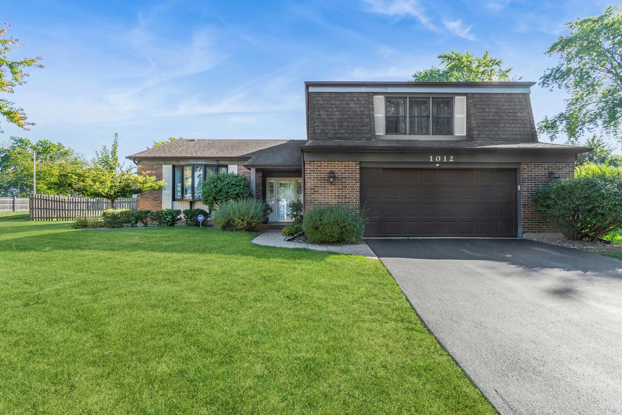 1012 Londonberry Ct., Bolingbrook, IL 60440