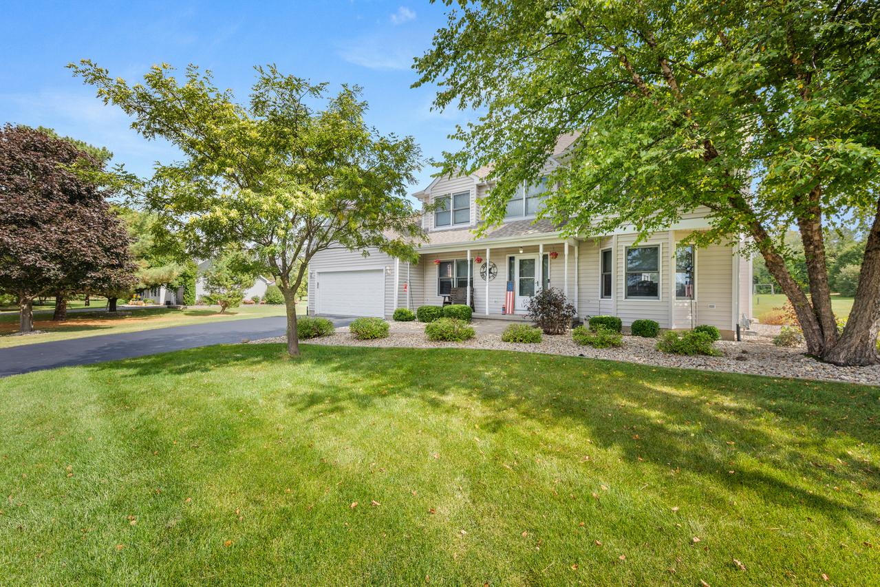 33600 W Pine Cir., Genoa, IL 60135