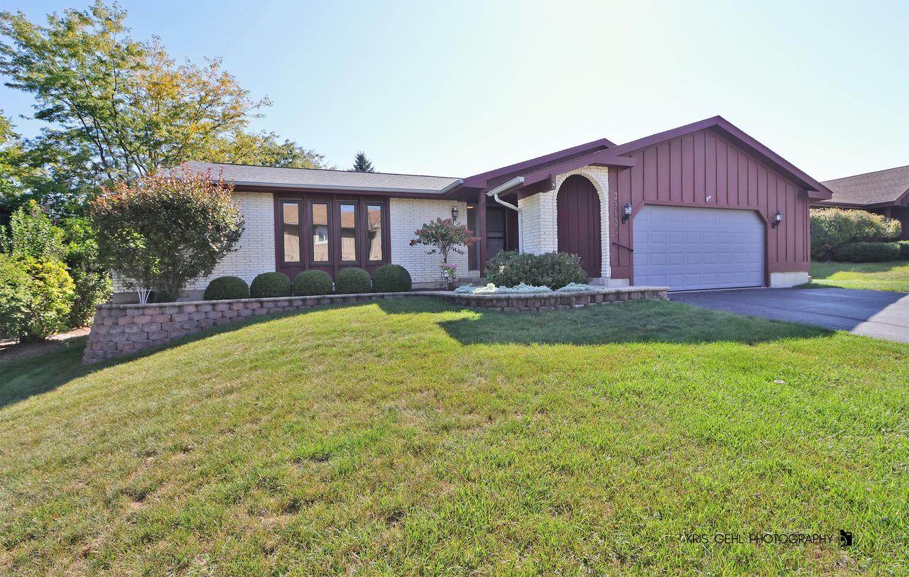 39832 N Crabapple Dr., Antioch, IL 60002