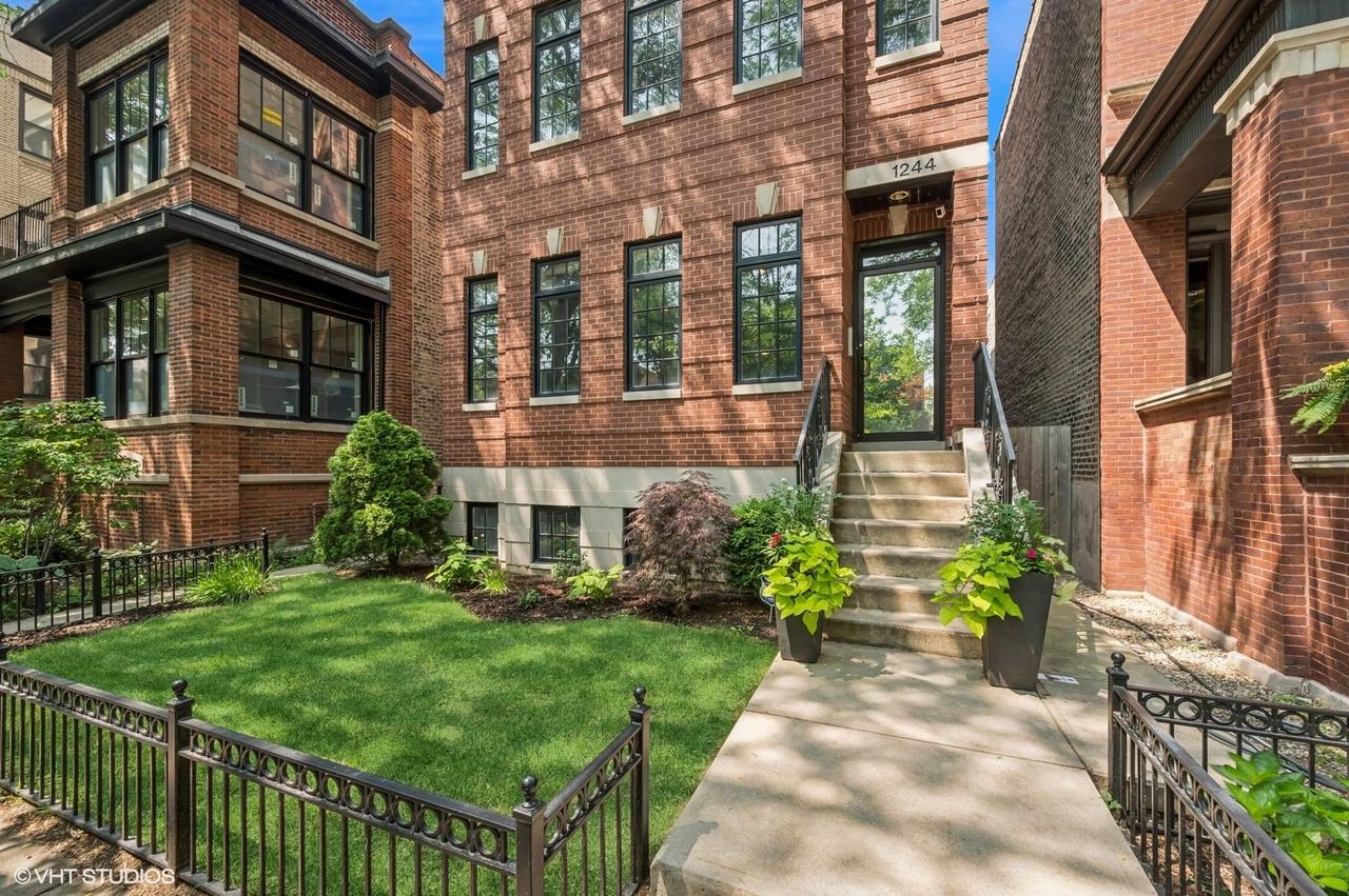 1244 W Cornelia Ave. #1, Chicago, IL 60657