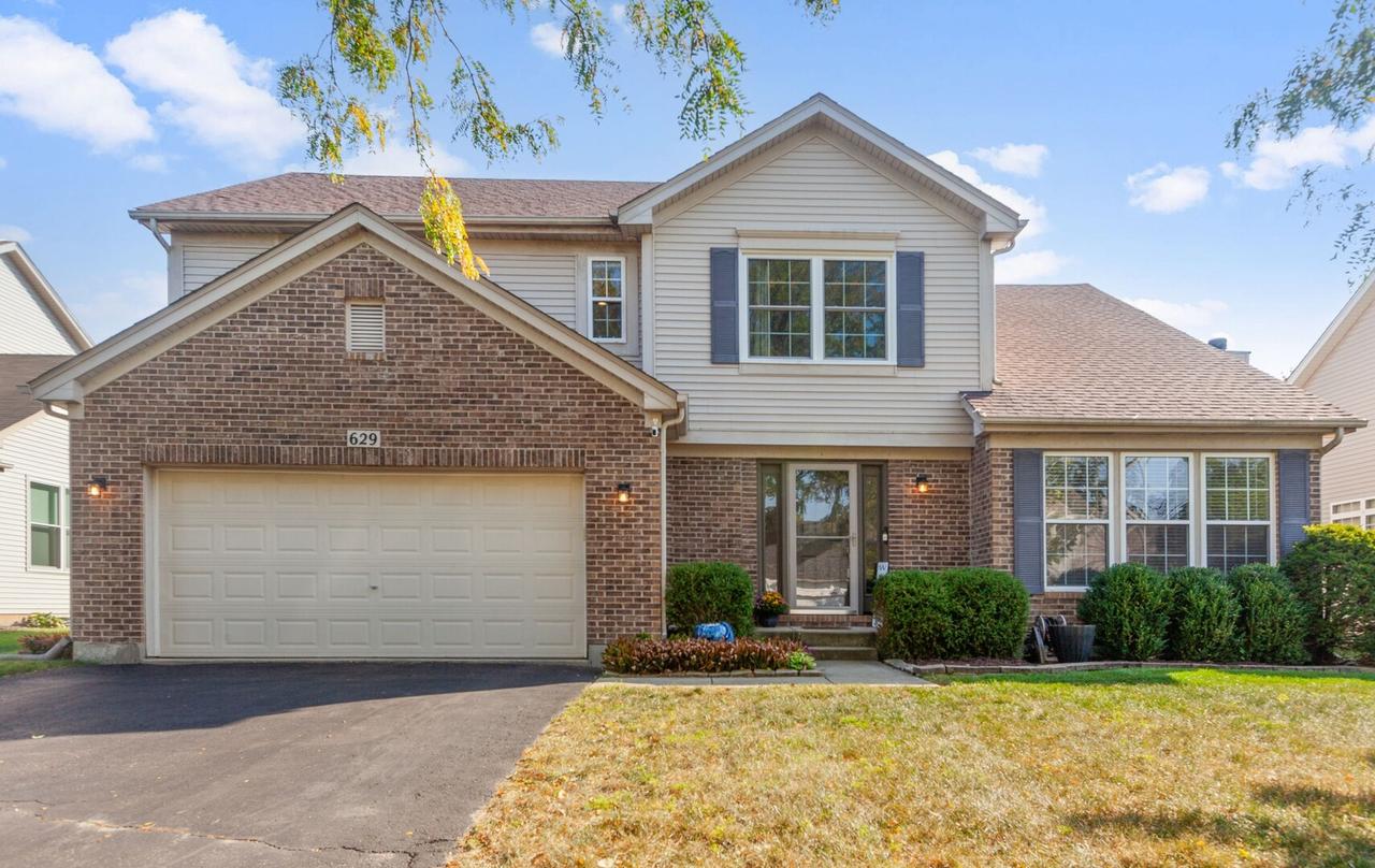 629 Manhattan Cir., Oswego, IL 60543