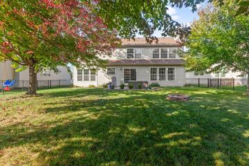 629 Manhattan Cir., Oswego, IL 60543