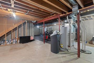 629 Manhattan Cir., Oswego, IL 60543