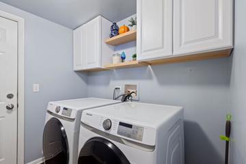 629 Manhattan Cir., Oswego, IL 60543