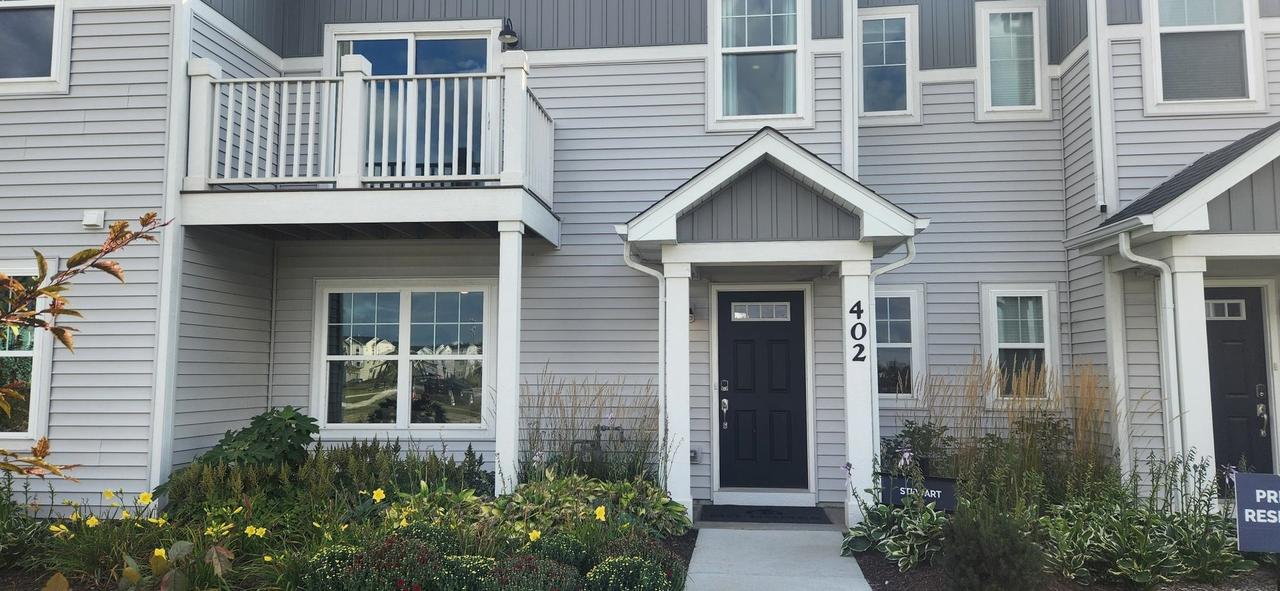 303 Kingsport Dr., South Elgin, IL 60177