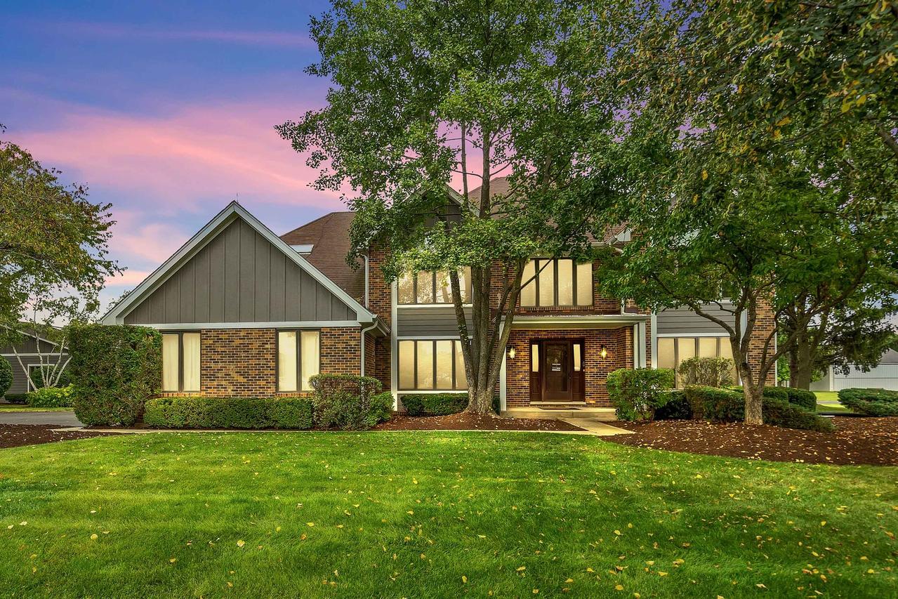 9S151 Skylane Dr., Naperville, IL 60564