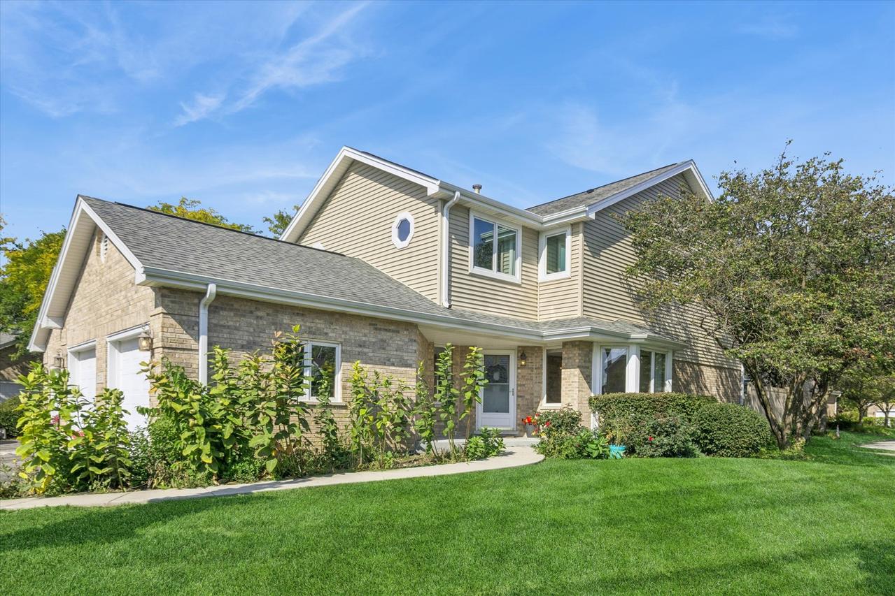 17292 Lakebrook Dr., Orland Park, IL 60467