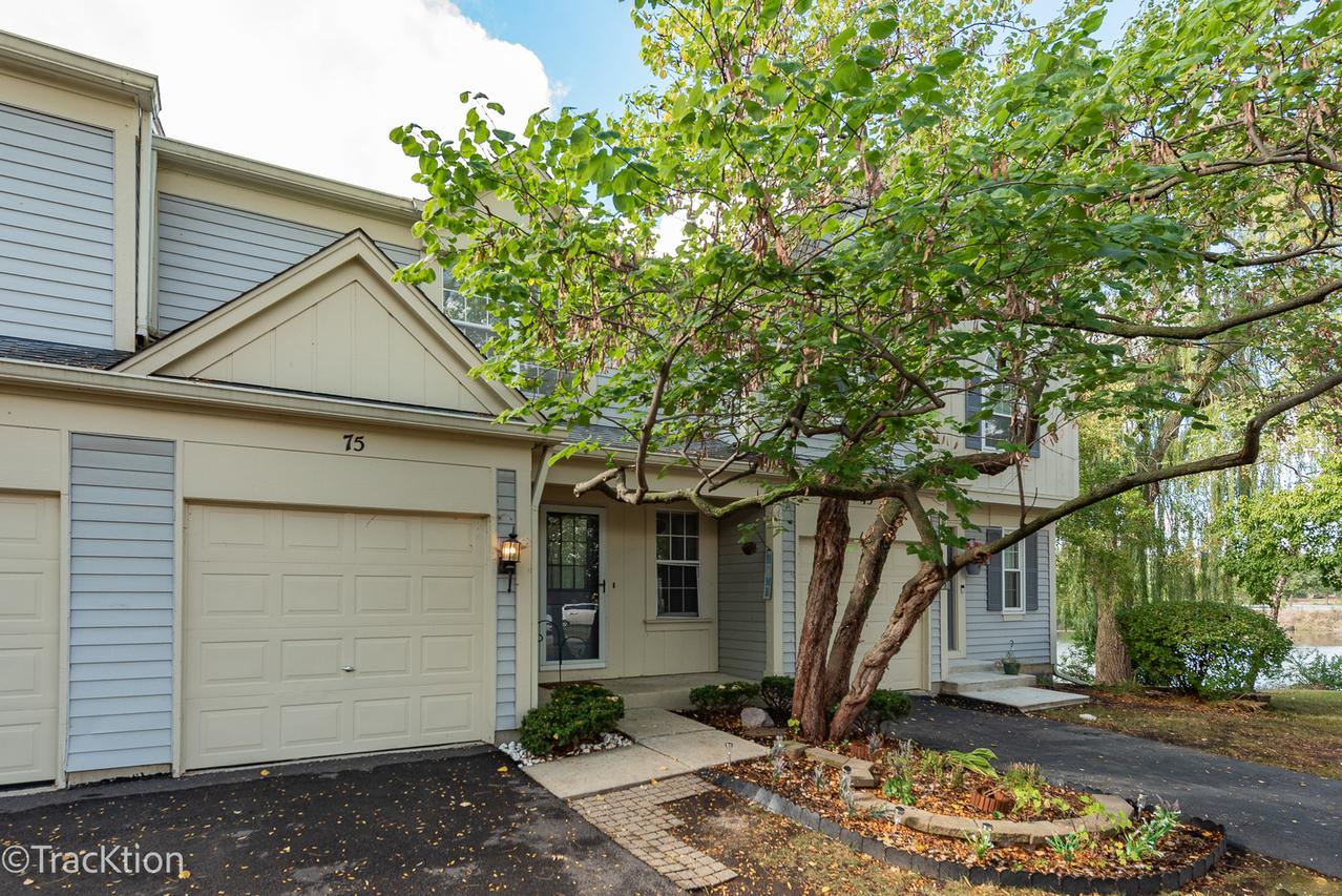 75 Saint Croix Ct., Aurora, IL 60504