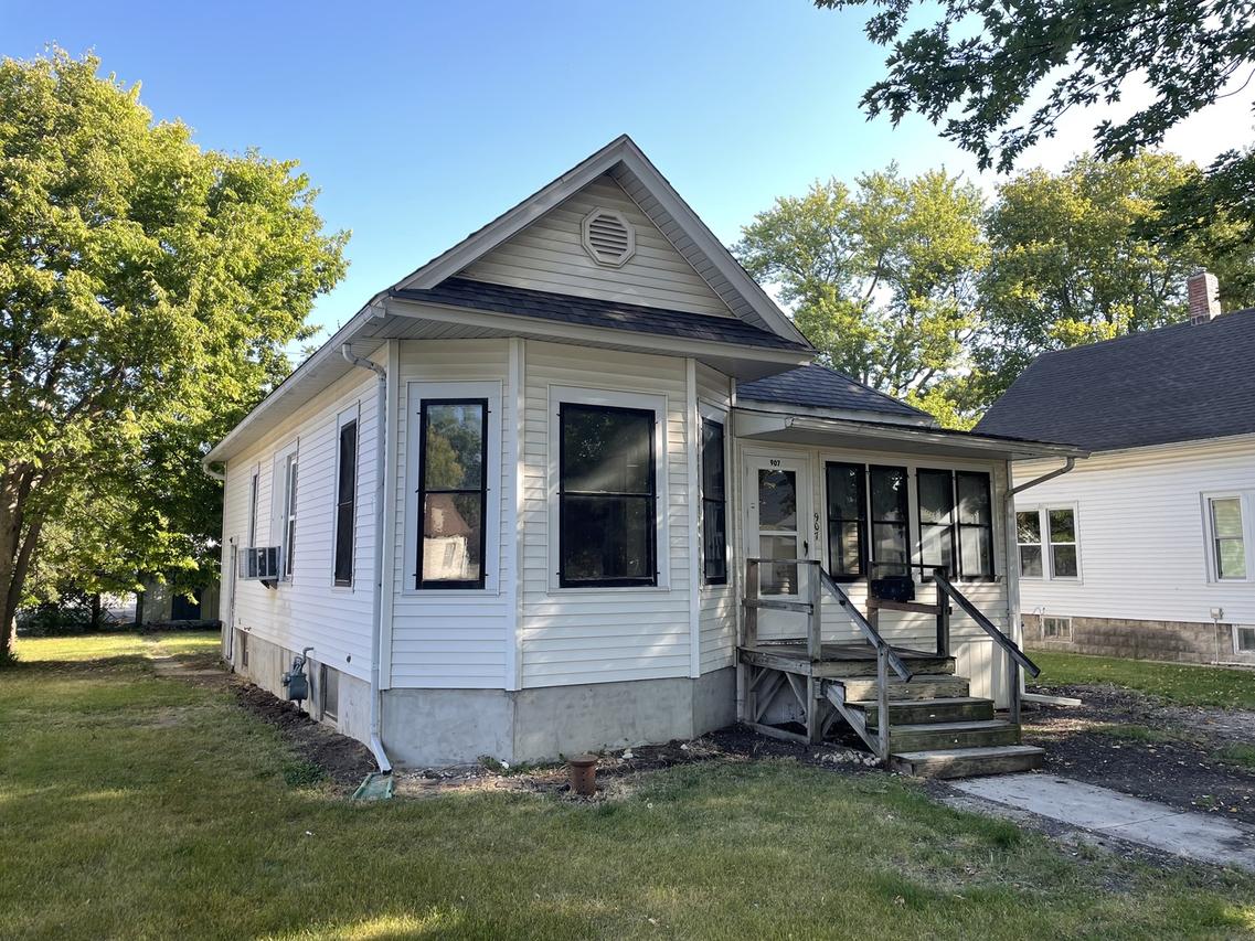 907 E Madison St., Pontiac, IL 61764
