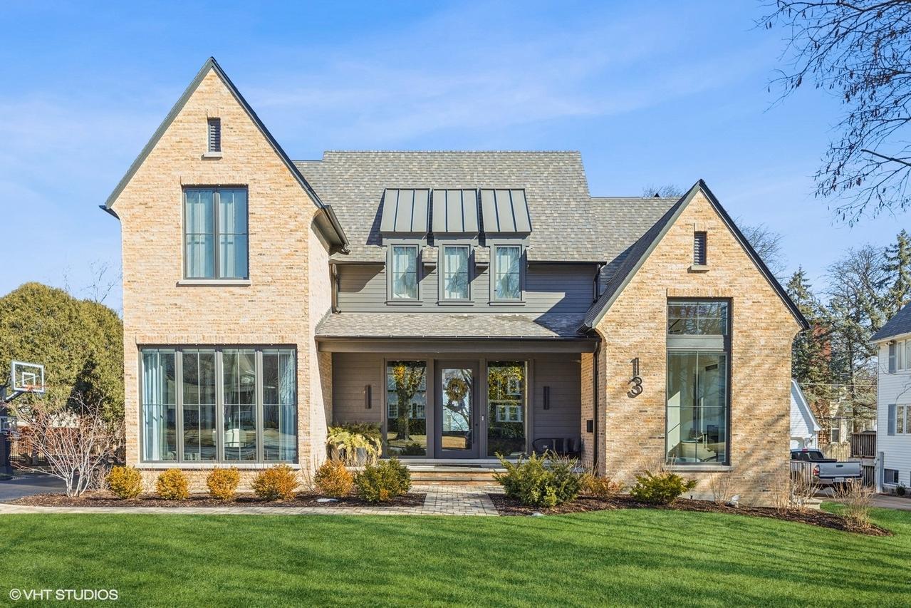 13 S Elm St., Hinsdale, IL 60521