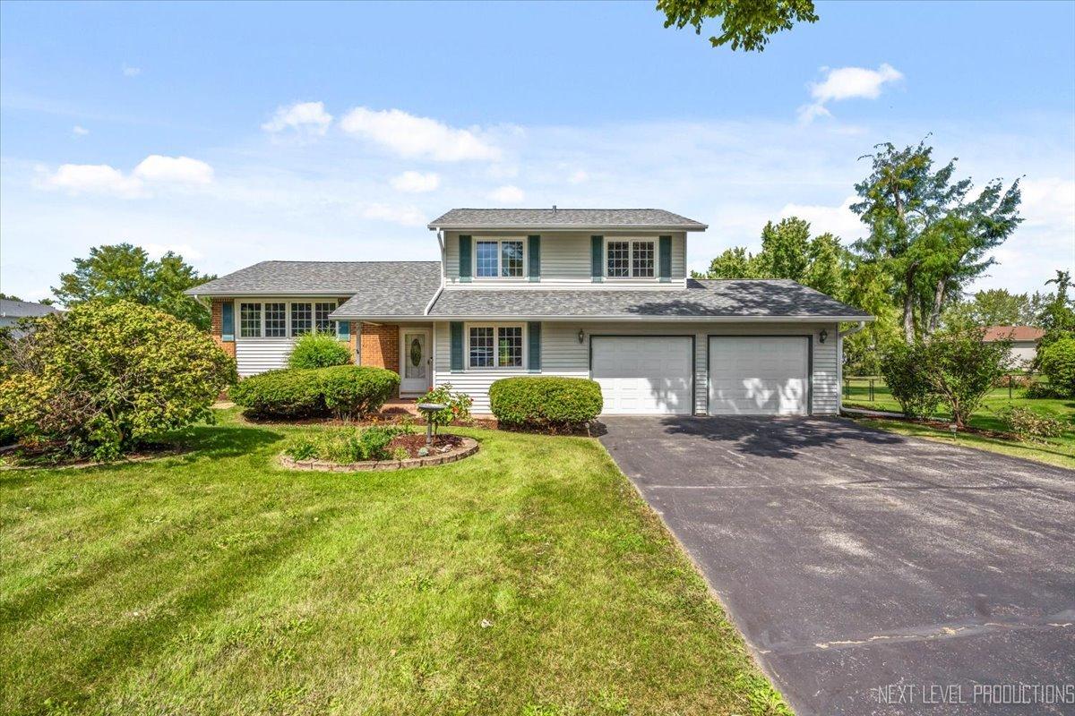 38W144 Beckman Tr., Elgin, IL 60124
