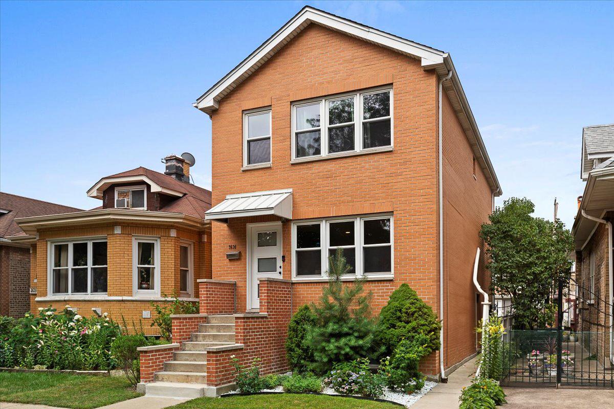 3634 N Mozart St., Chicago, IL 60618