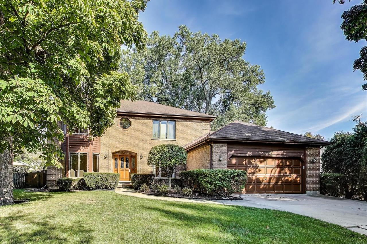209 N Douglas Ave., Arlington Heights, IL 60004