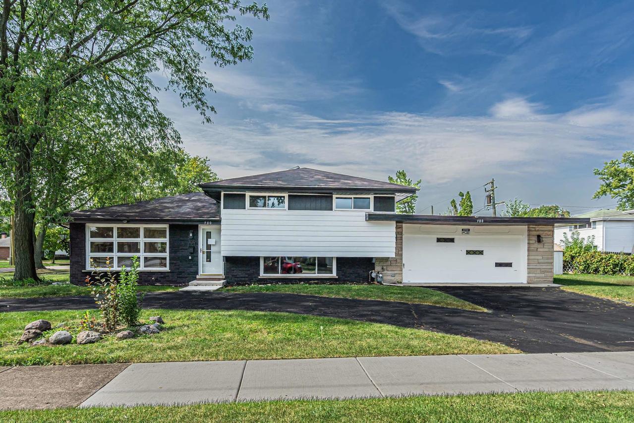 980 Marshall Dr., Des Plaines, IL 60016