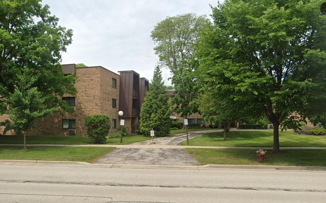 2604 N Windsor Dr. #307, Arlington Heights, IL 60004