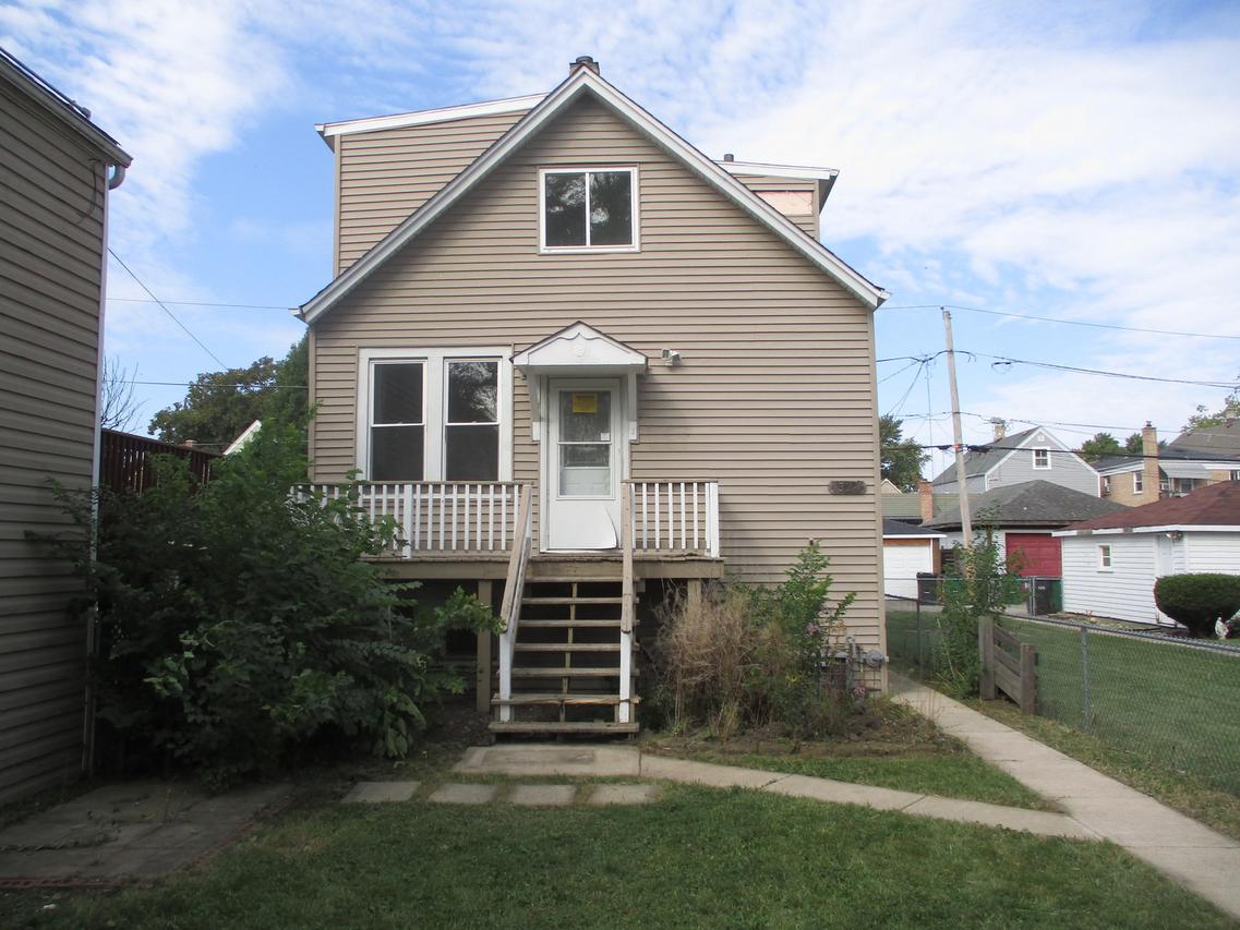 1324 Clinton Ave., Berwyn, IL 60402