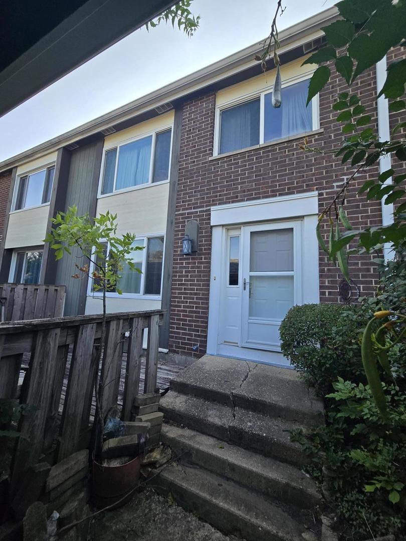 281 Dupage Dr., Bolingbrook, IL 60440