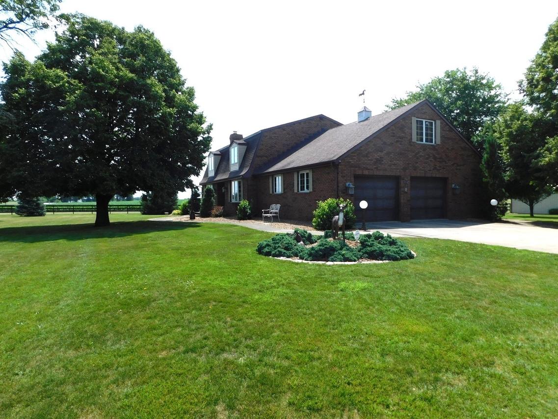 10766 E 7000 N Rd., Grant Park, IL 60940