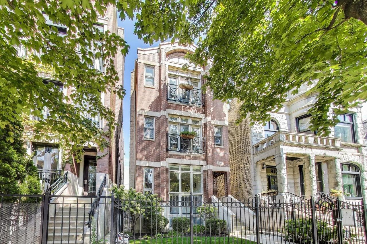 914 W Wrightwood Ave. #1, Chicago, IL 60614