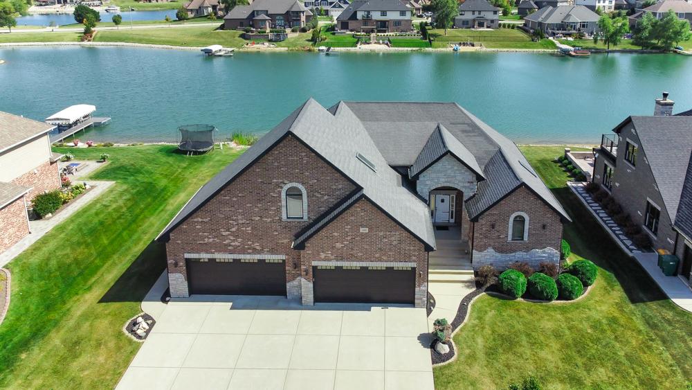 24001 S Sunset Lakes Dr., Manhattan, IL 60442
